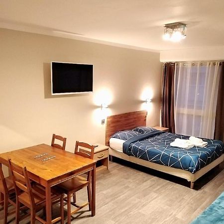 Appartements Boulevard des Pyrénées Pau Esterno foto